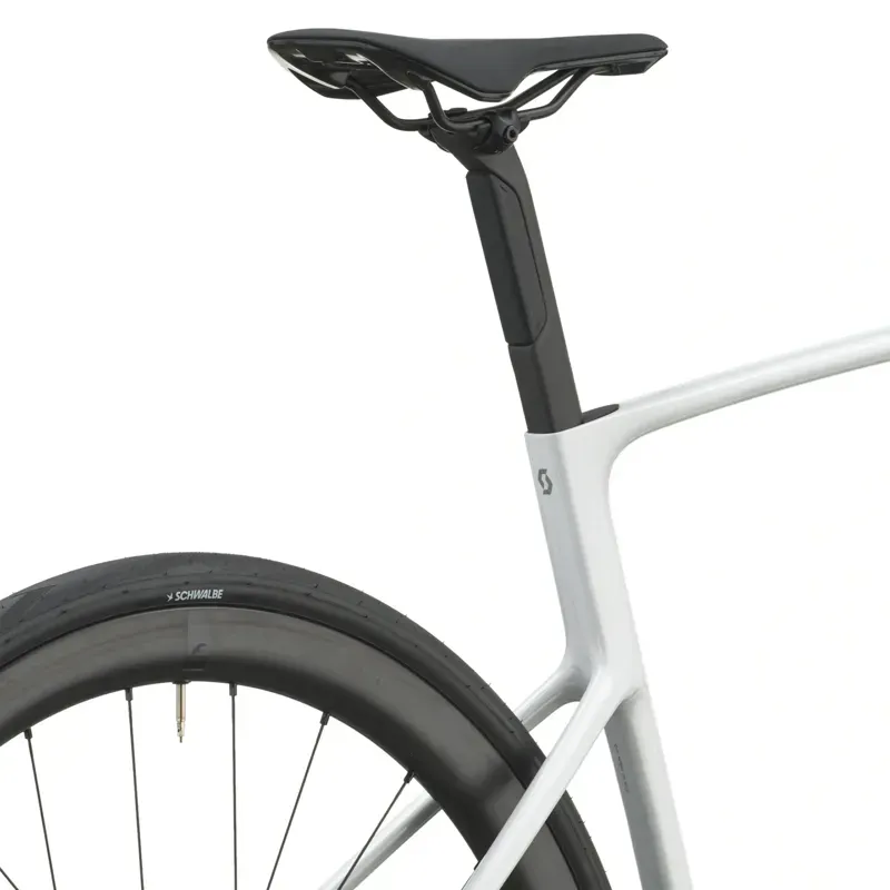 Scott Addict 10 Road Bike in Rainbow White-7