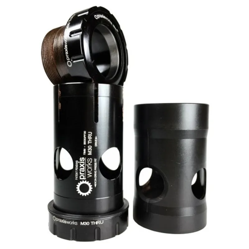 Praxis - BB M30 THRU - 68mm/73mm BSA W/Inner Sleeve Black