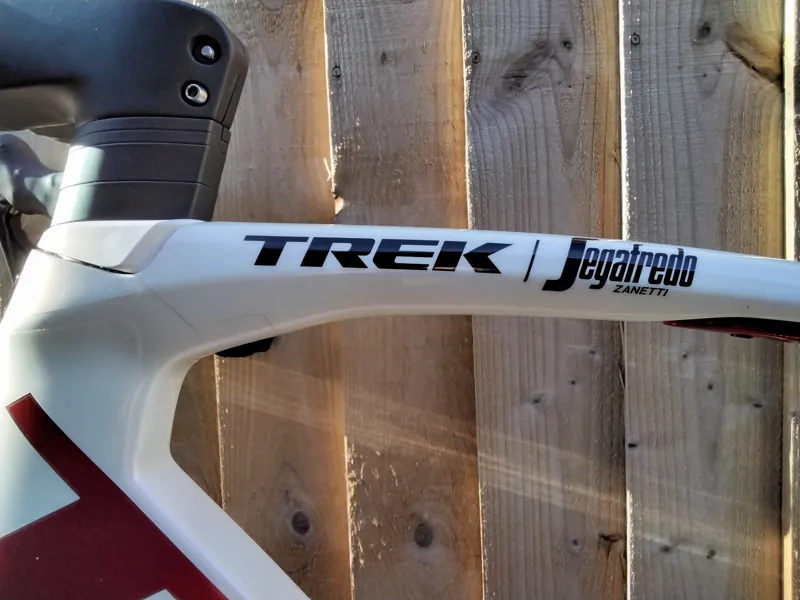 Preloved Trek Madone SLR Road Bike Dura Ace Di2 Size XL 58cm-1
