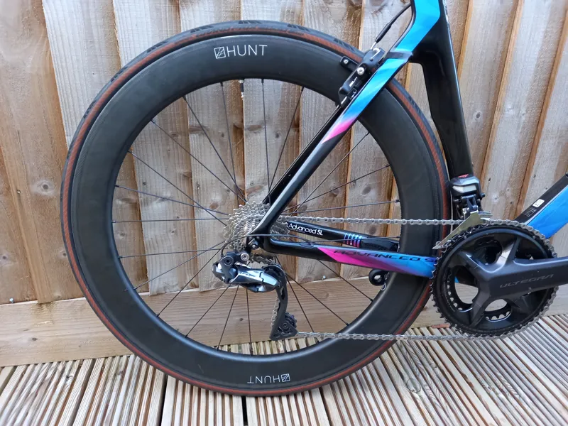 Preloved Giant Propel Advanced SL Carbon Road bike Size Medium-1