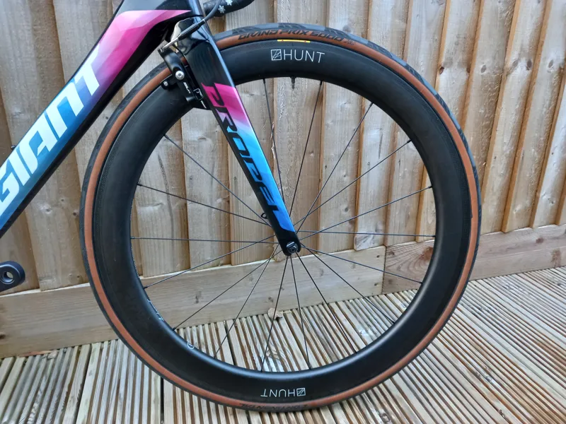Preloved Giant Propel Advanced SL Carbon Road bike Size Medium-2